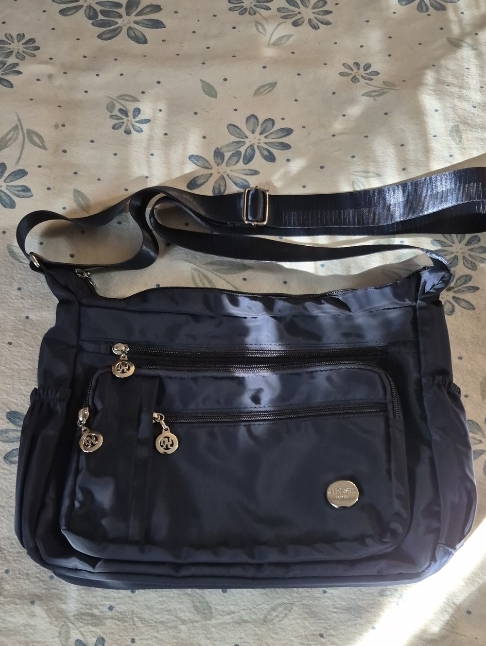 Black Women’s Crossbody Shoulder Bag - Unbranded
